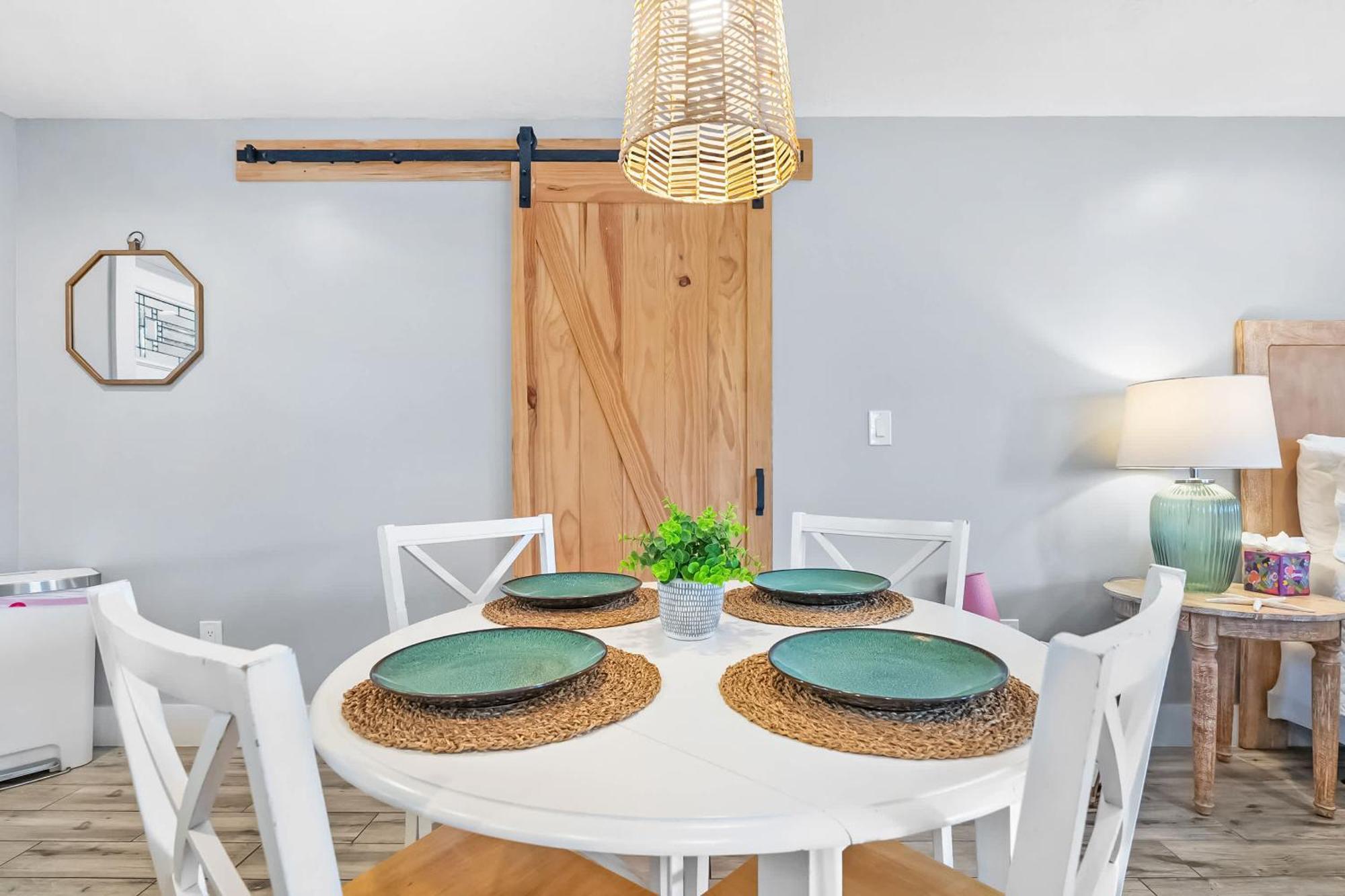 Coral Cottage, Stylish Studio Suite On Canal, Walkable To Beach, Private Parking Saint Augustine Eksteriør billede