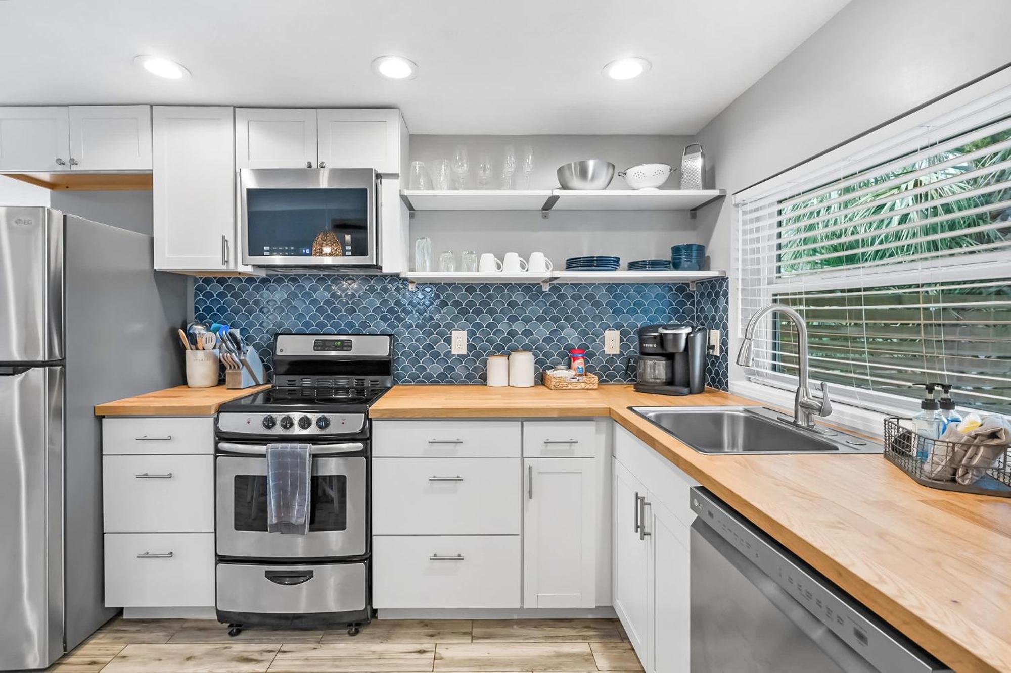 Coral Cottage, Stylish Studio Suite On Canal, Walkable To Beach, Private Parking Saint Augustine Eksteriør billede