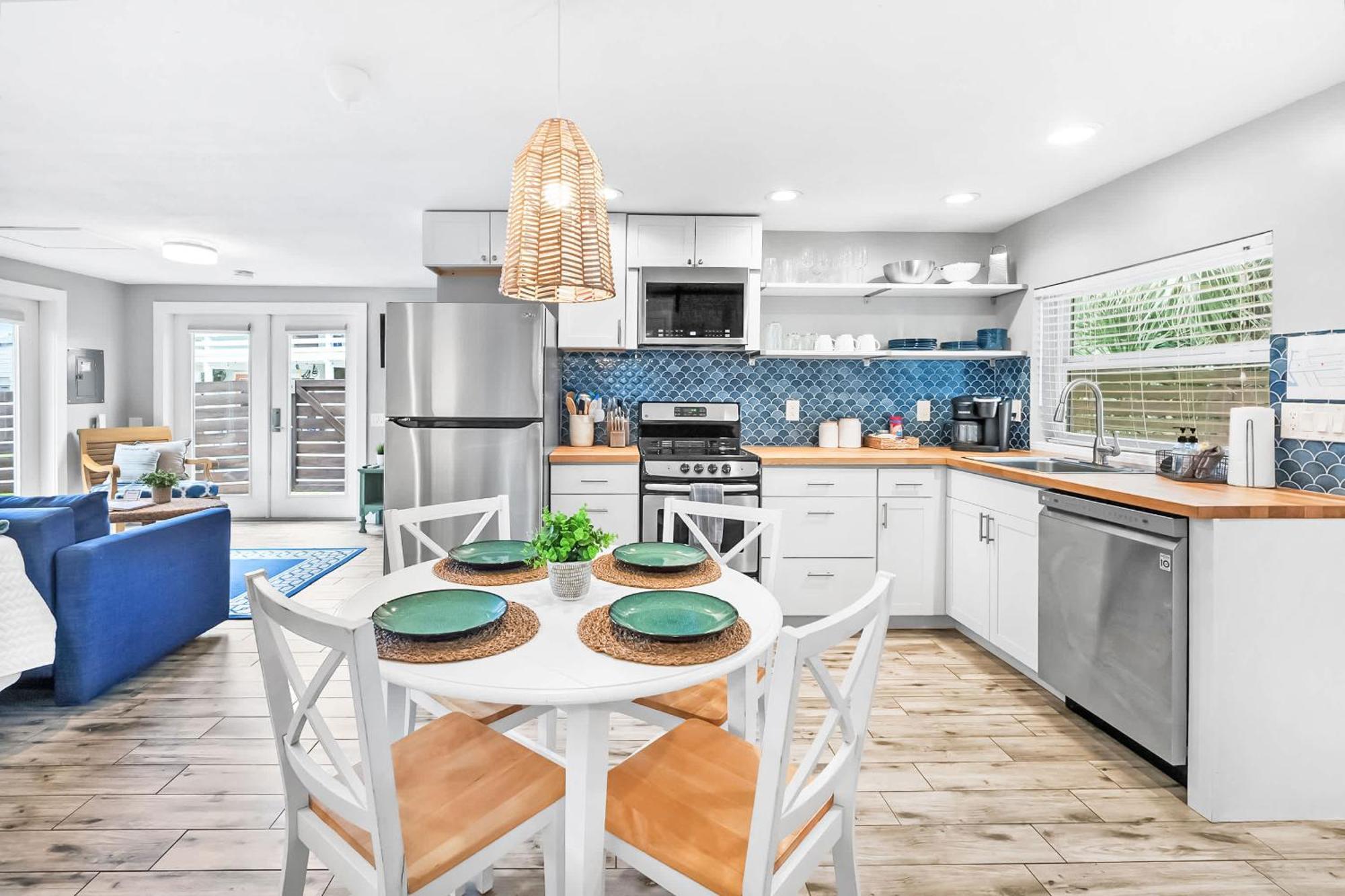 Coral Cottage, Stylish Studio Suite On Canal, Walkable To Beach, Private Parking Saint Augustine Eksteriør billede